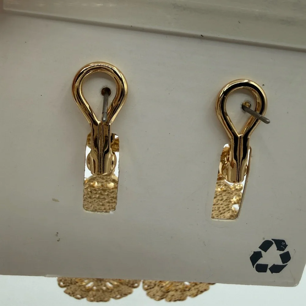 Marchesa Elegant Gold Cameo Rose Drop Earrings w/ Pearls & Crystals - Picture 7 of 16